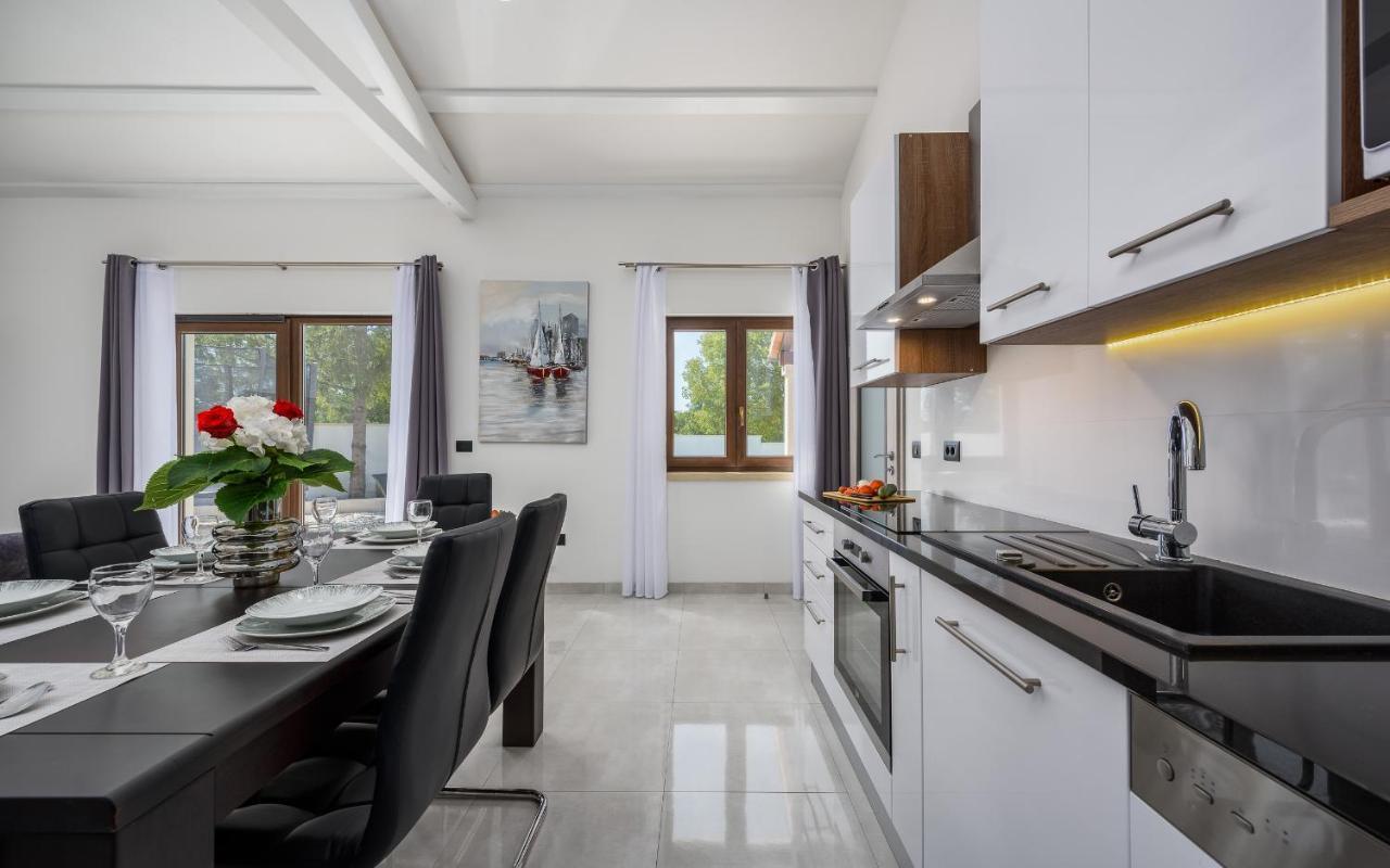 Villa Desapemani Žminj Eksteriør billede